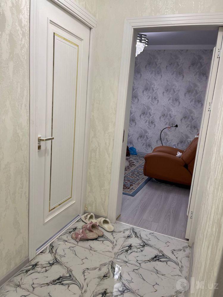 Xona, Станция метро Чоштепа — rasm 1