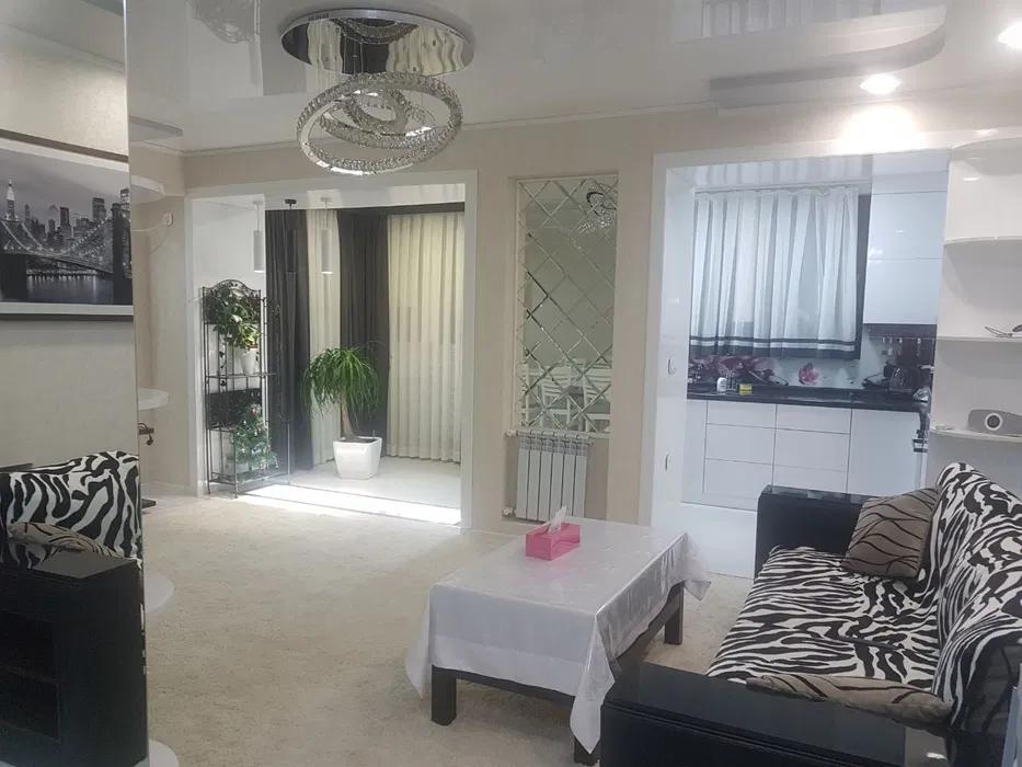 Apartment, Цум, космонавтов, мвд — photo 1