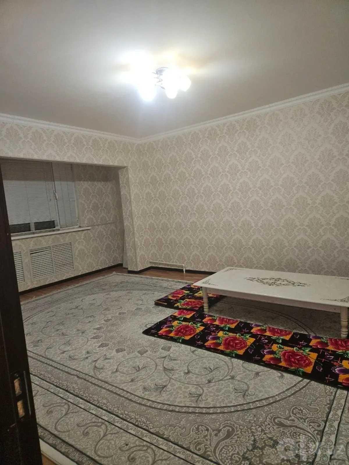 Xona, Станция метро Чилонзар — rasm 1
