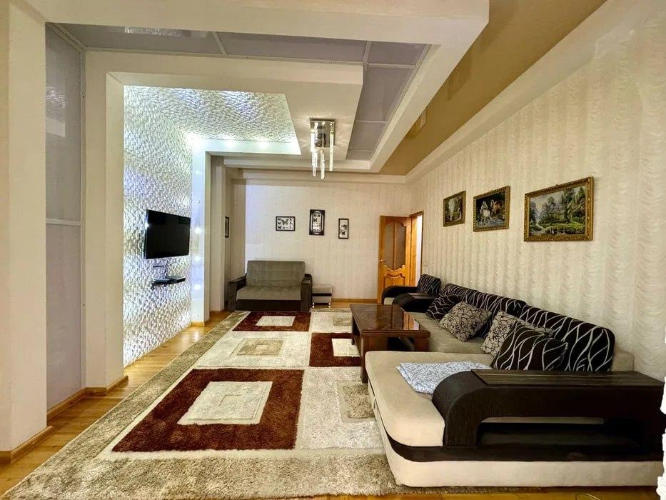Kvartira, 5 минут пешком от Японского посольства — rasm 1
