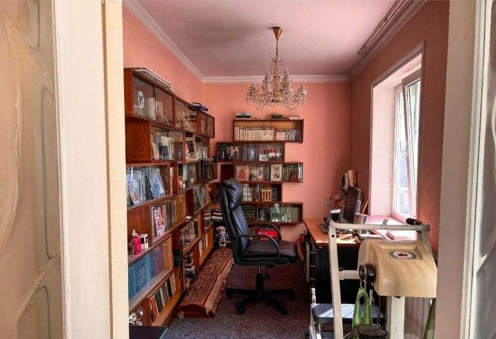 Kvartira, Дархан  — rasm 1