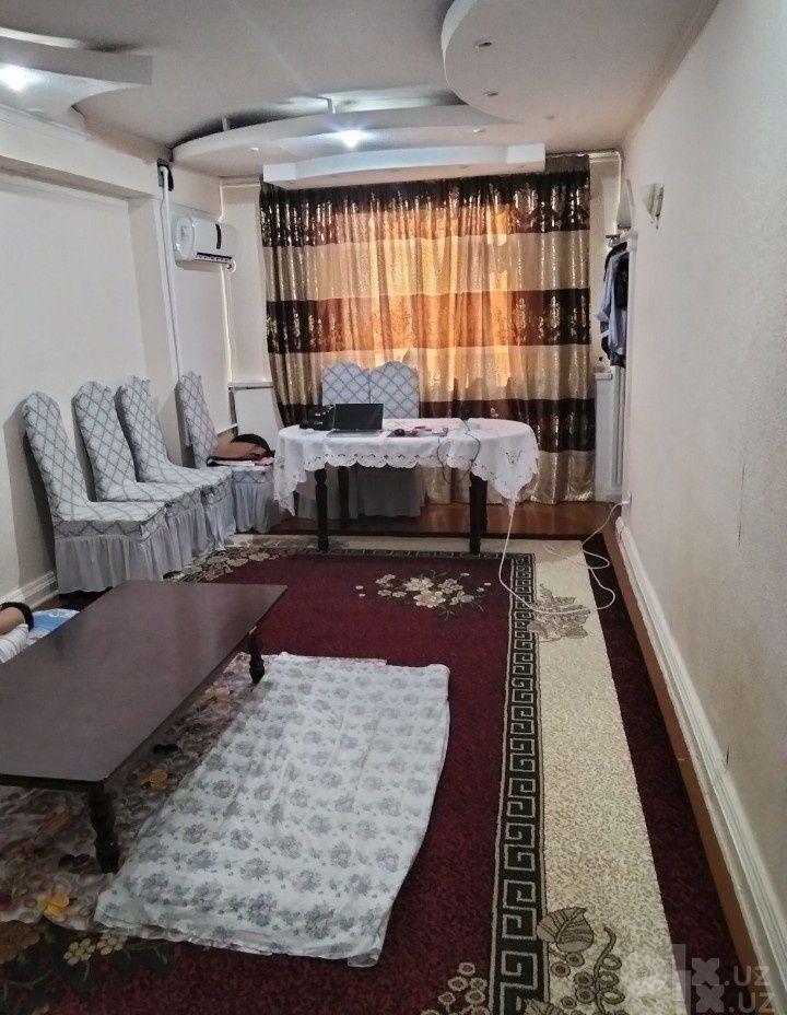 Xona, Станция метро Яшнабад — rasm 1