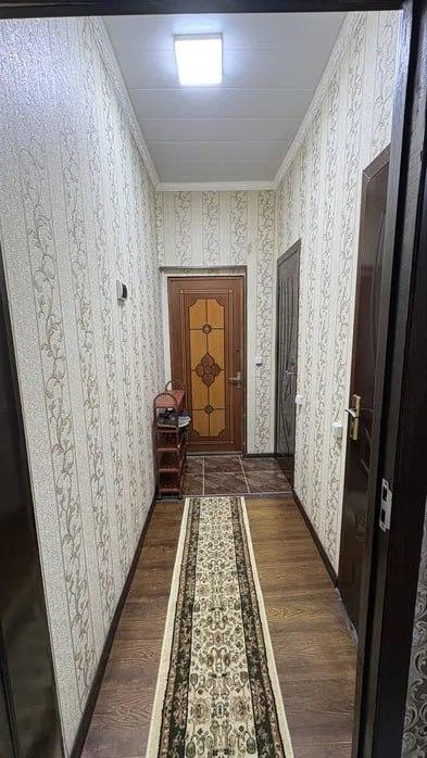 Apartment, Чиланзар, 2 квартал — photo 1