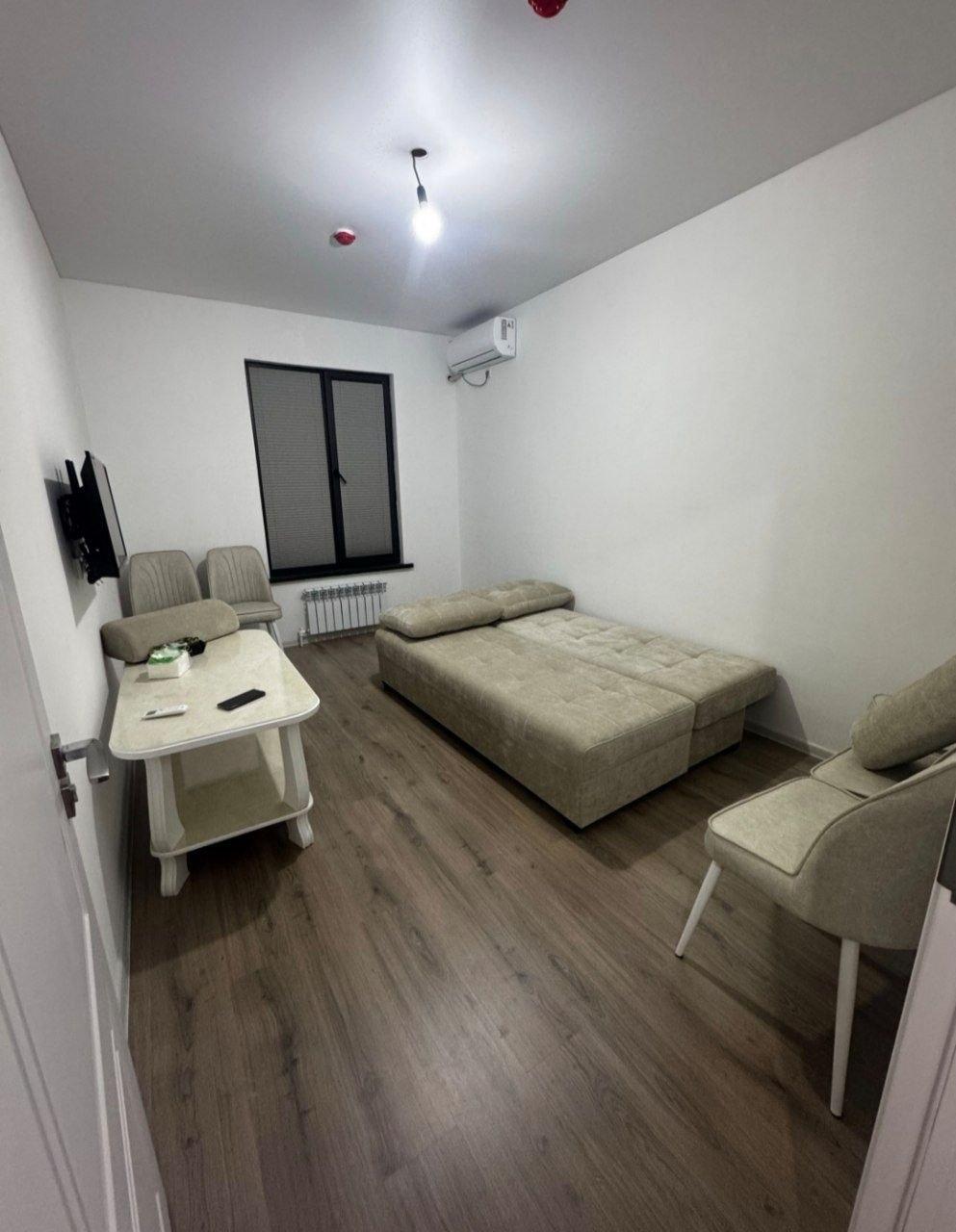 Apartment, Яшнабад — photo 1