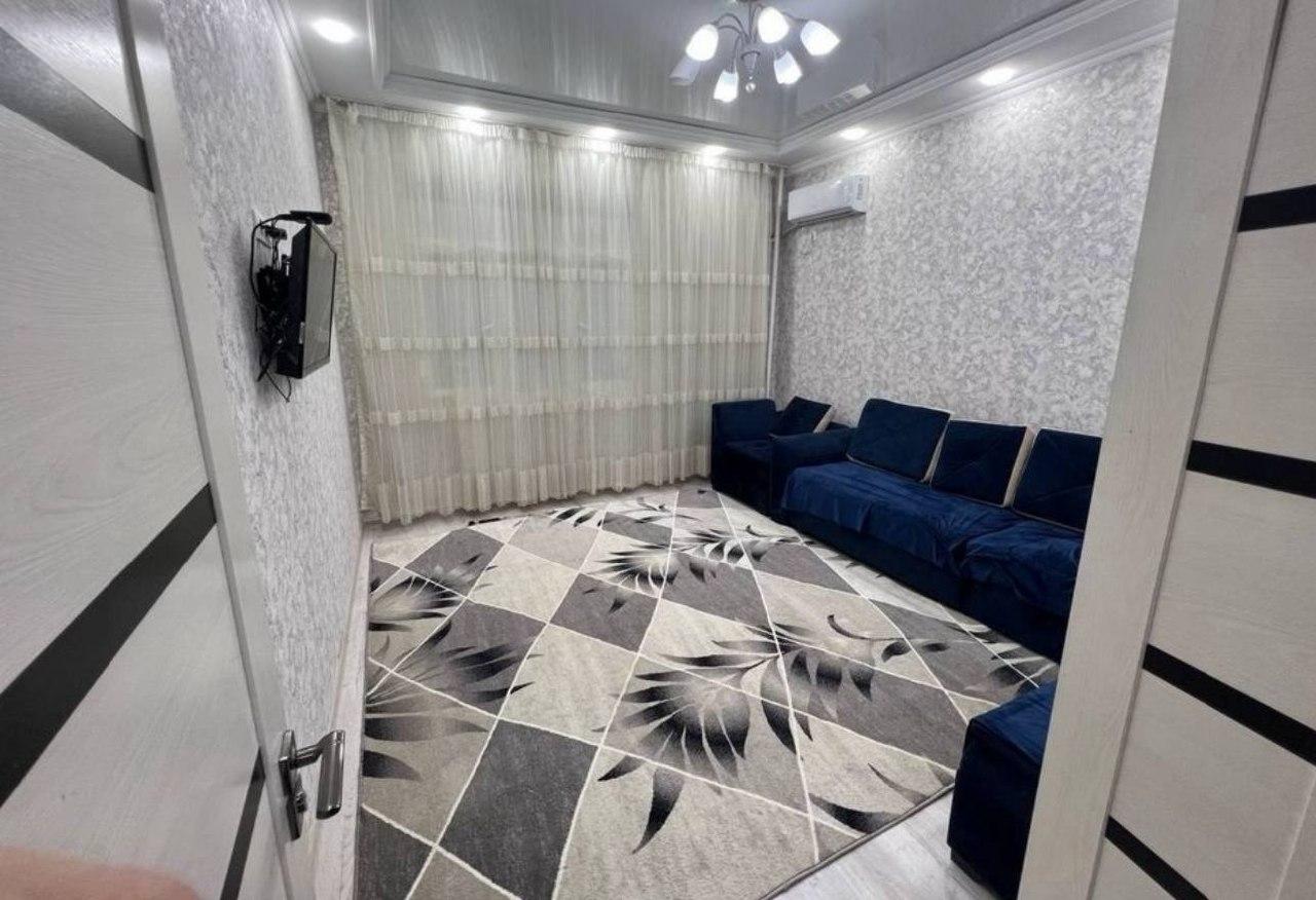 Apartment, Около метро Строителей — photo 1