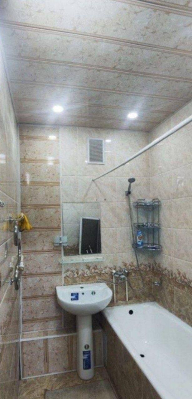 Room, Чилонзор-30 — photo 1