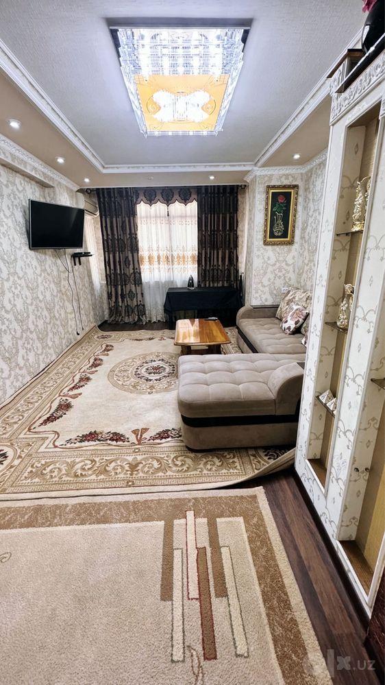 Apartment, Bobur ko'chasi 67, Yakkasaroy tumani — photo 1