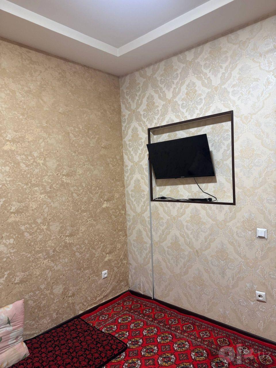Комната, Мавлоно Риёзий — фото 1