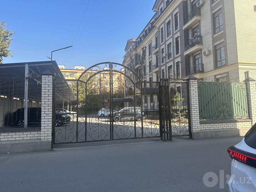 Kvartira, Станция метро Сергили — rasm 1