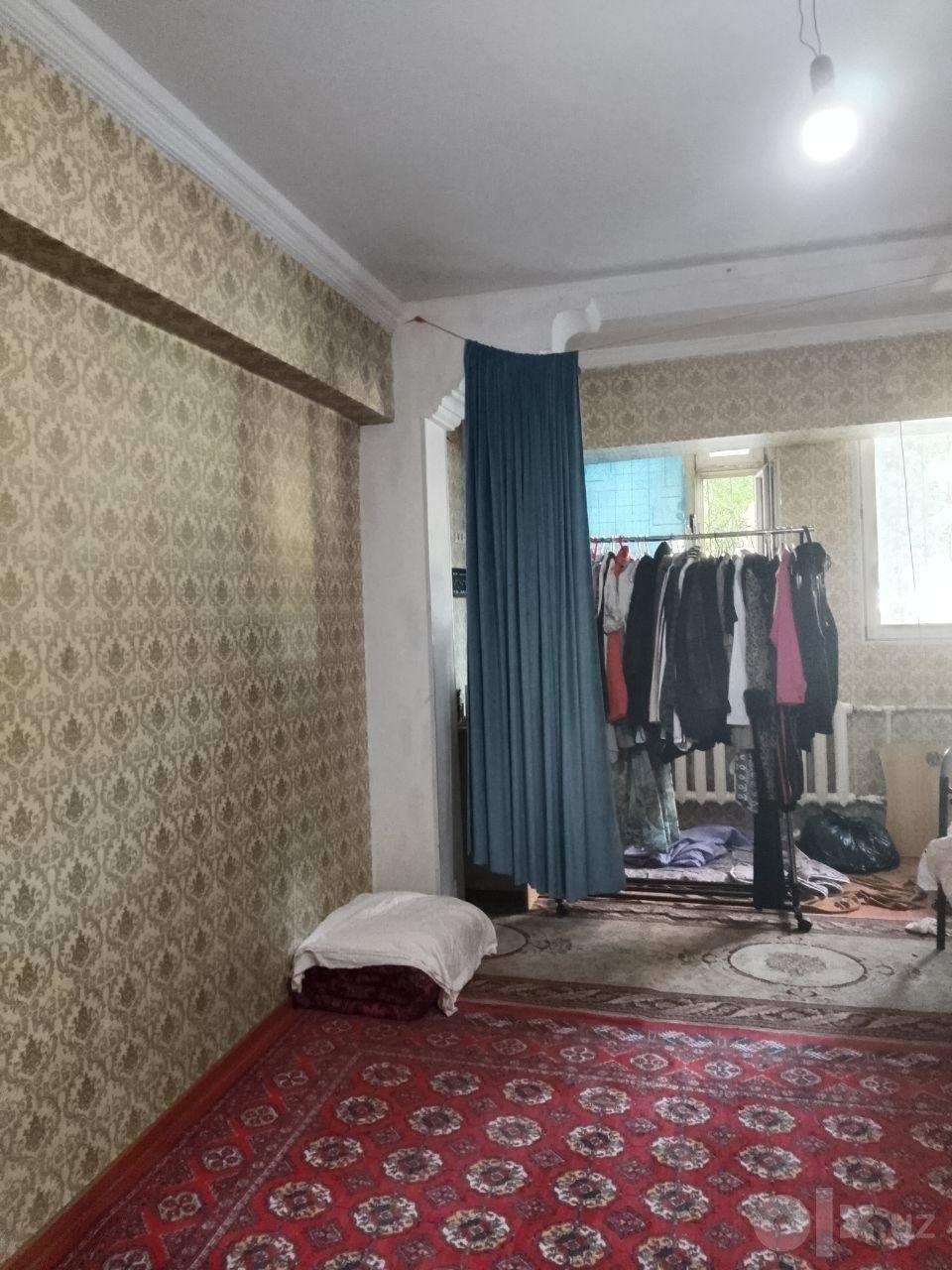 Комната, Базар Фарход — фото 1