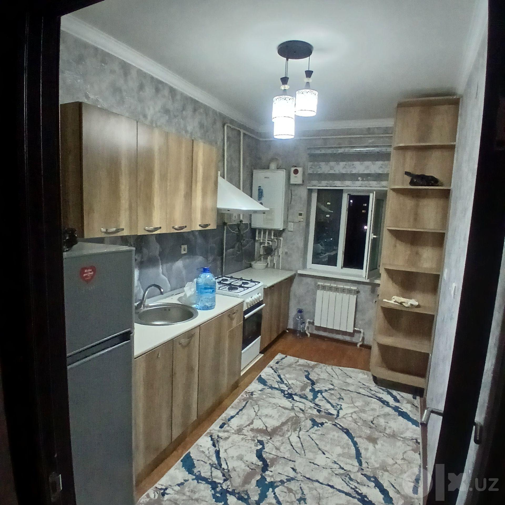 Room, Станция метро Янгиҳает — photo 1