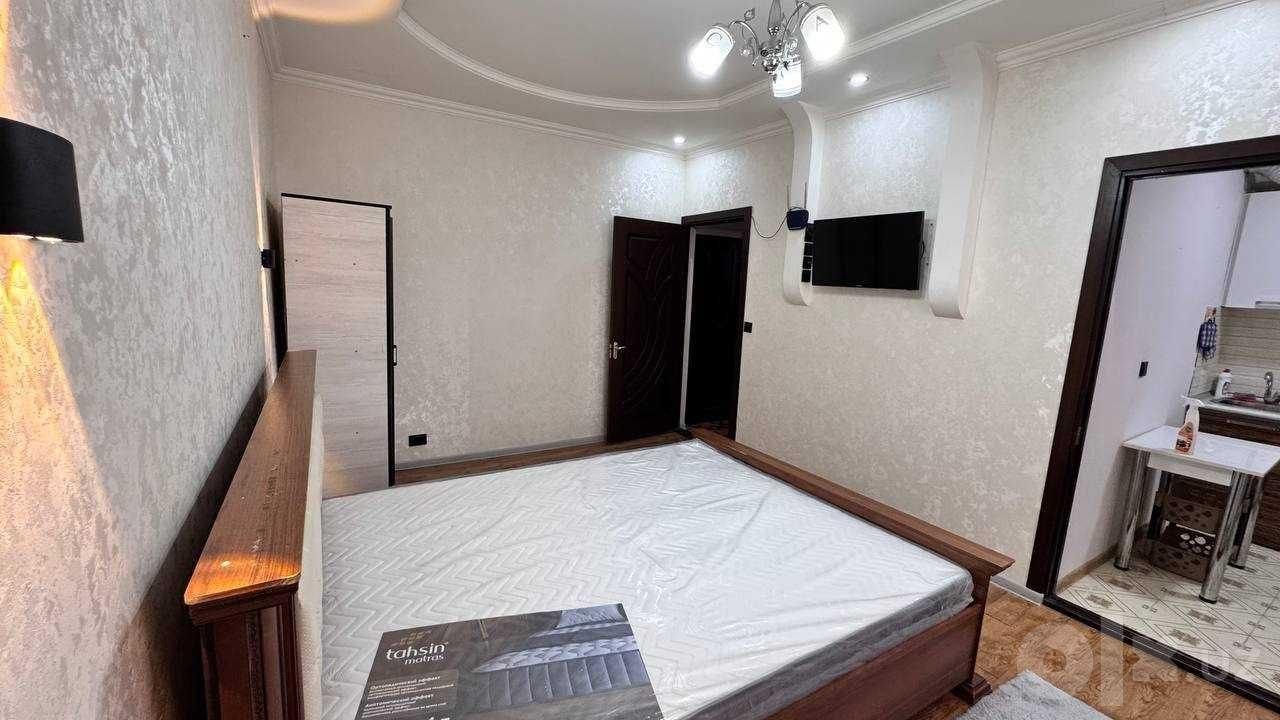 Apartment, Кушбеги — photo 1