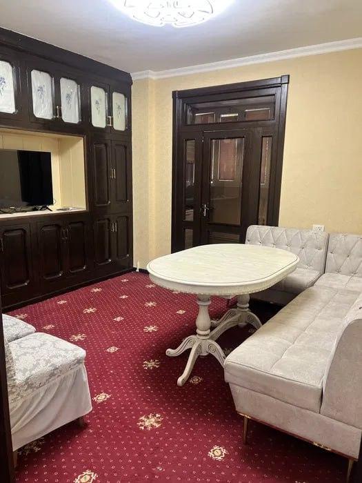 Apartment, Шахристанская улица — photo 1