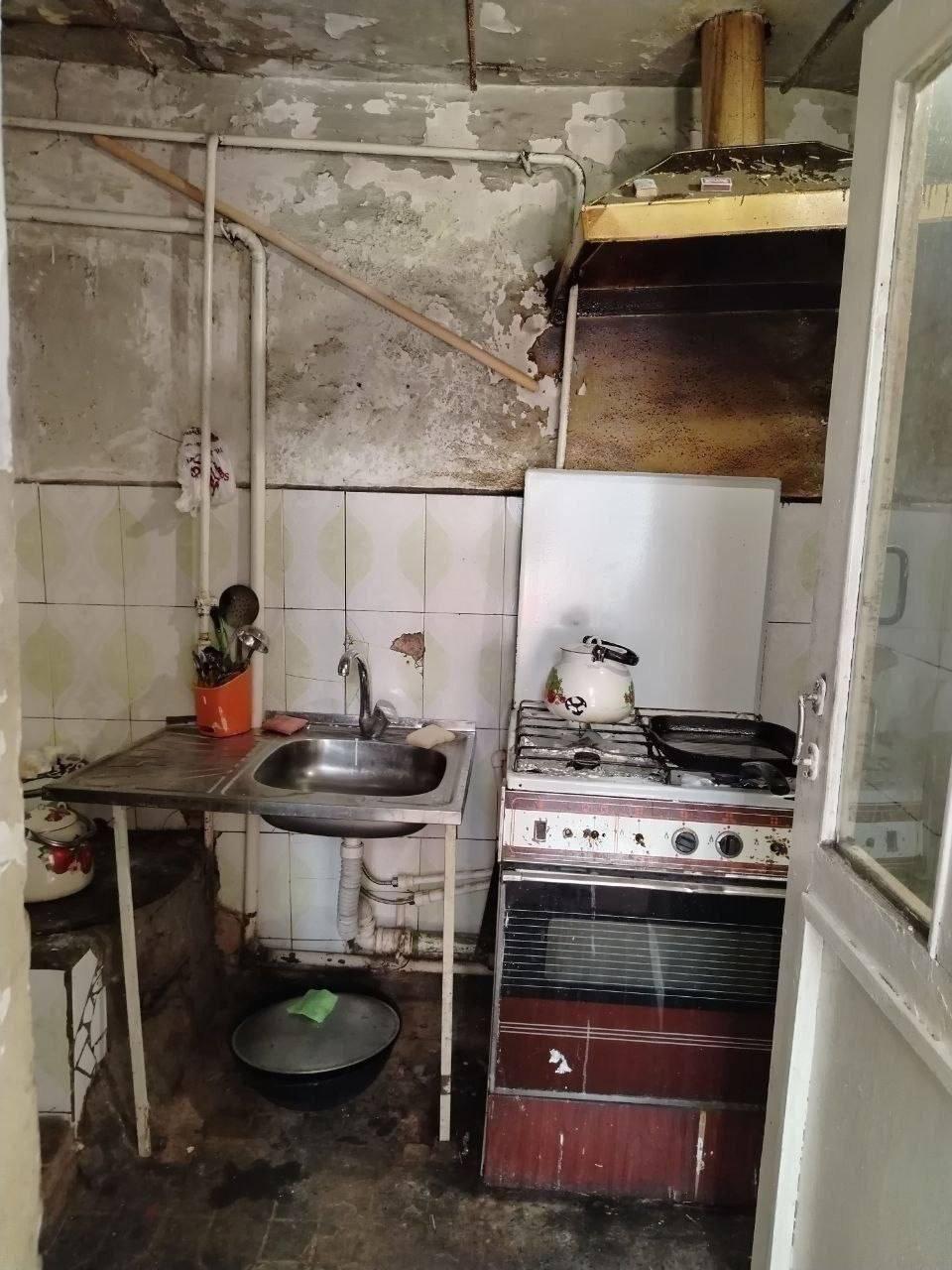 Комната, Братские могилы — фото 1