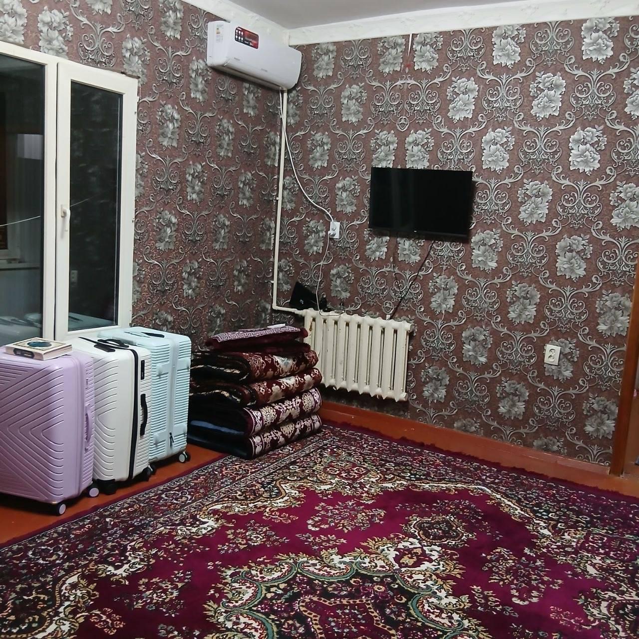 Room, Фархадский базар — photo 1