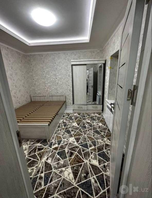 Room, ул. Мавлоно Риези 21Б — photo 1