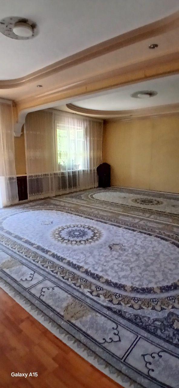 Комната, Yangi Tashmini yonida — фото 1