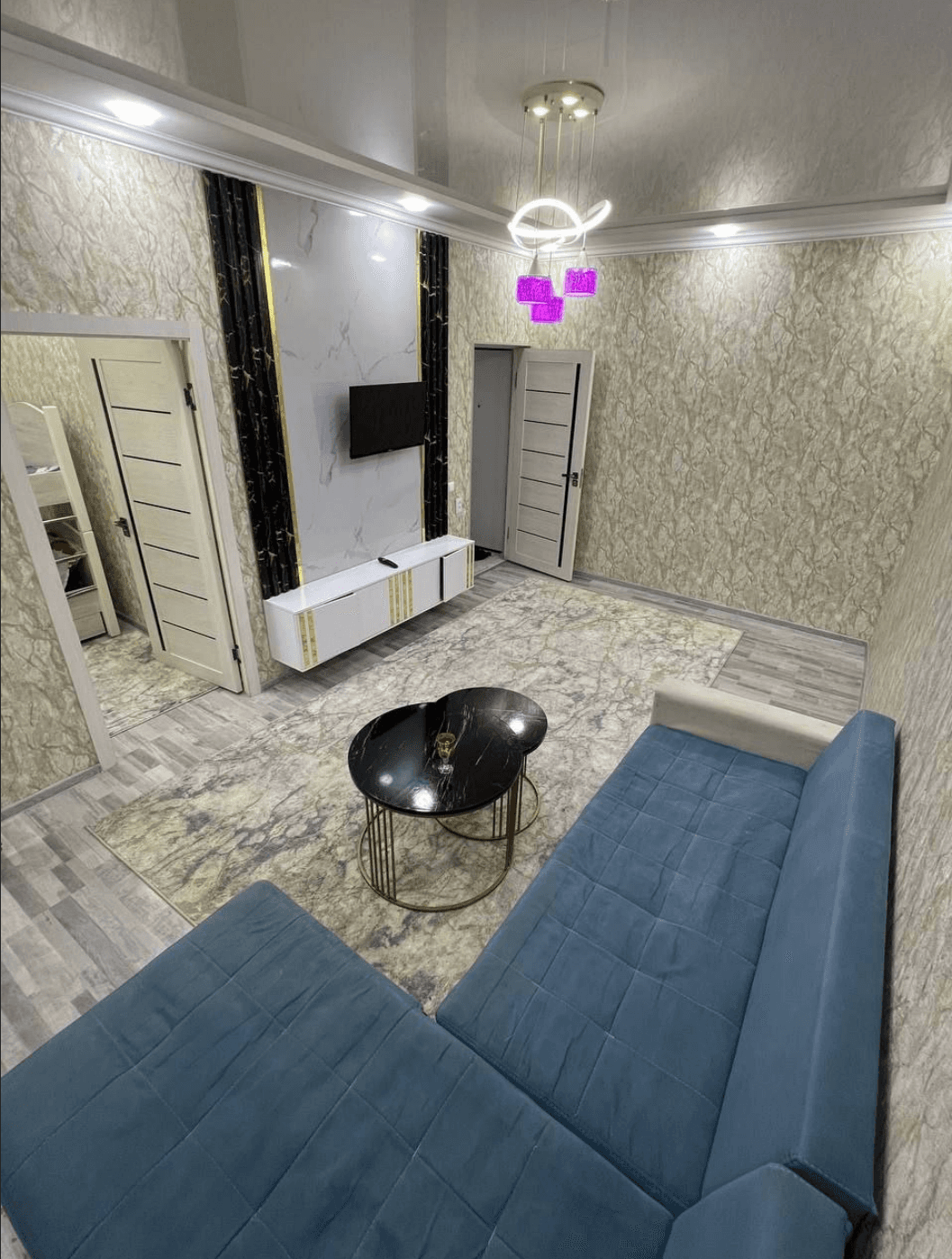 Xona, Ренессанс университет — rasm 1