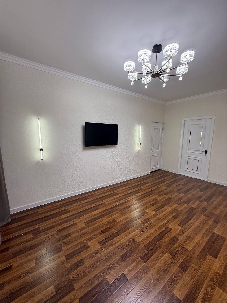 Apartment, Мега Планет — photo 1