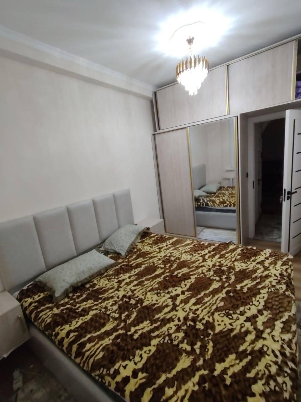 Apartment, Чиланзар 24-й квартал, 44 — photo 1
