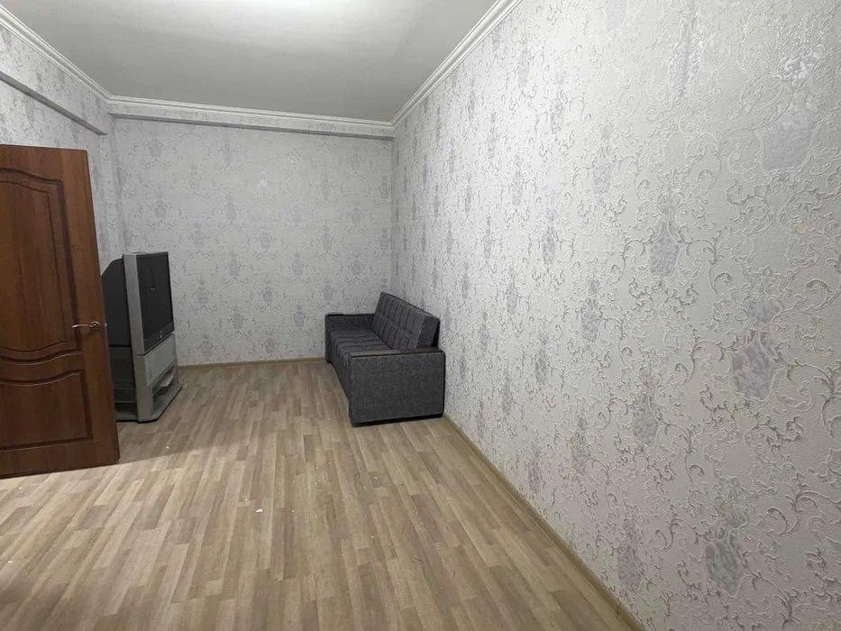 Apartment, Массив Строителей, метро — 10 минут — photo 1