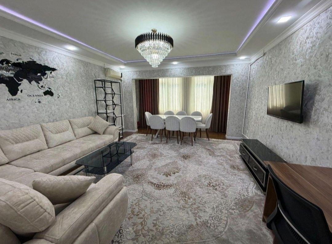 Apartment, Метро Айбека — photo 1