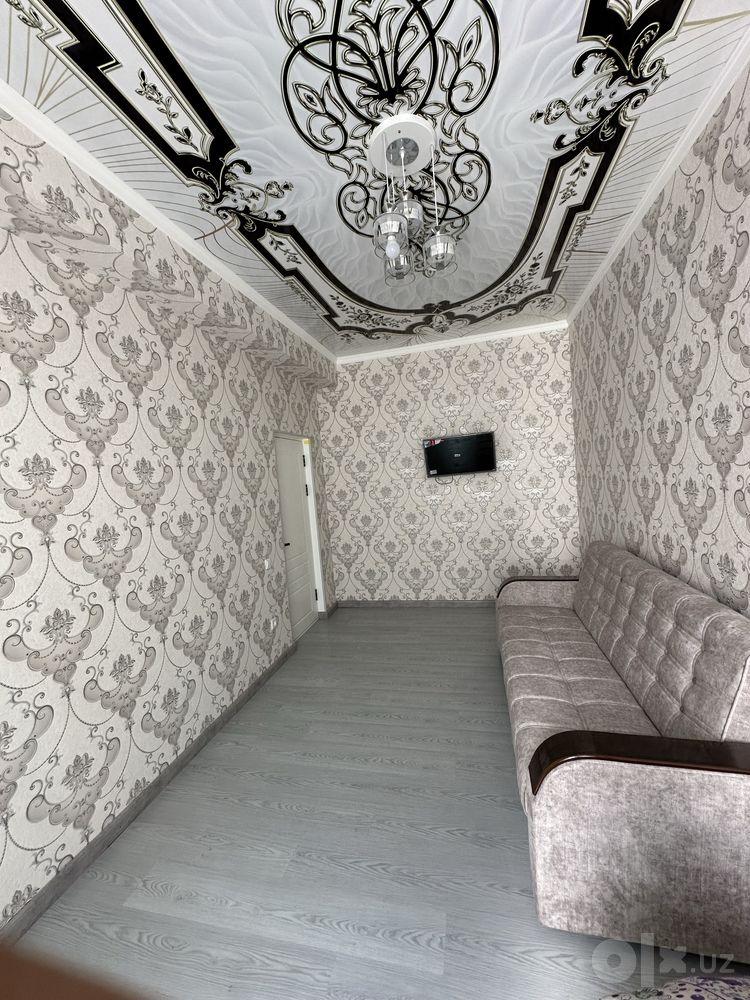 Xona, Станция метро Достлик — rasm 1