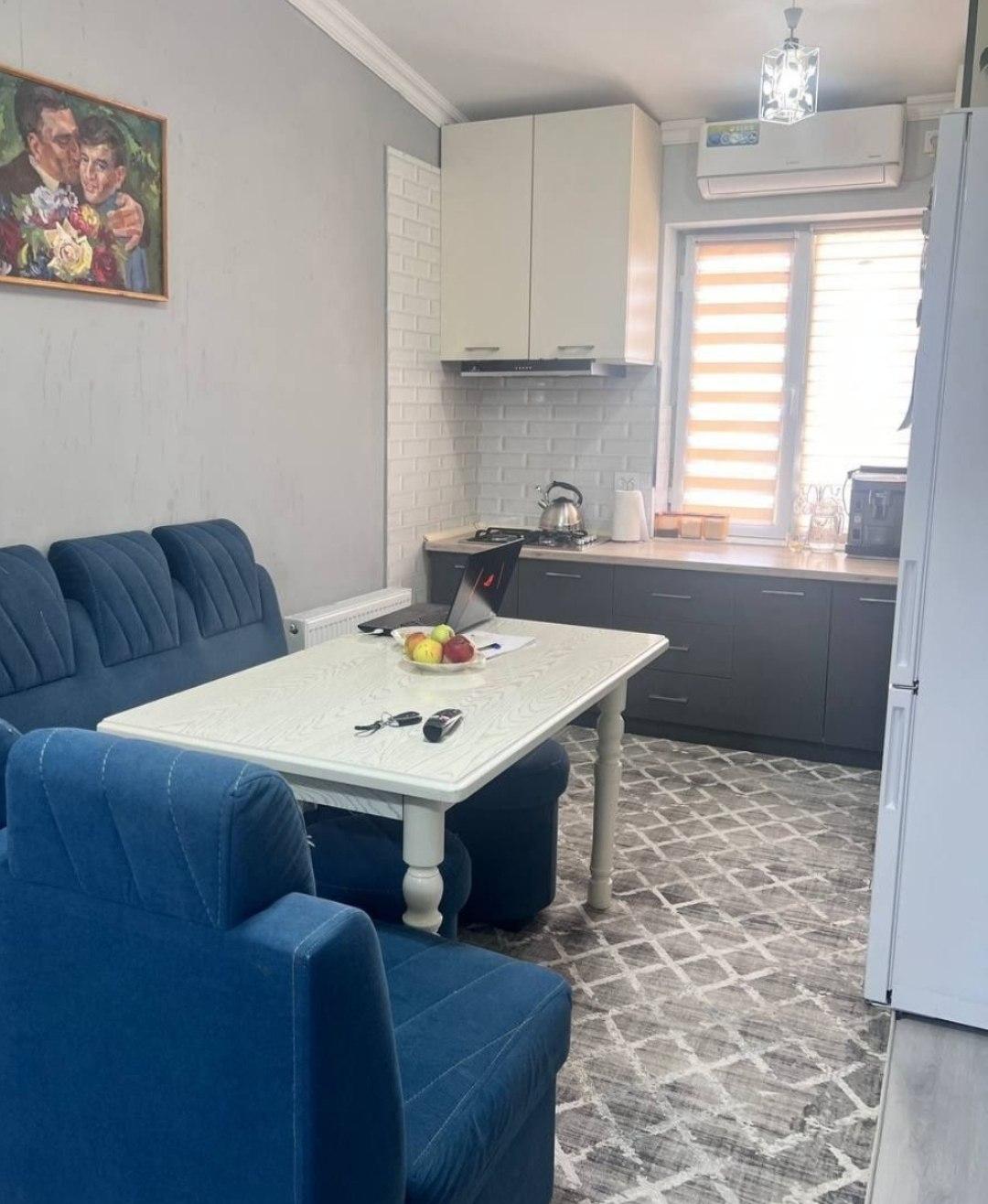 Apartment, Кадышева — photo 1
